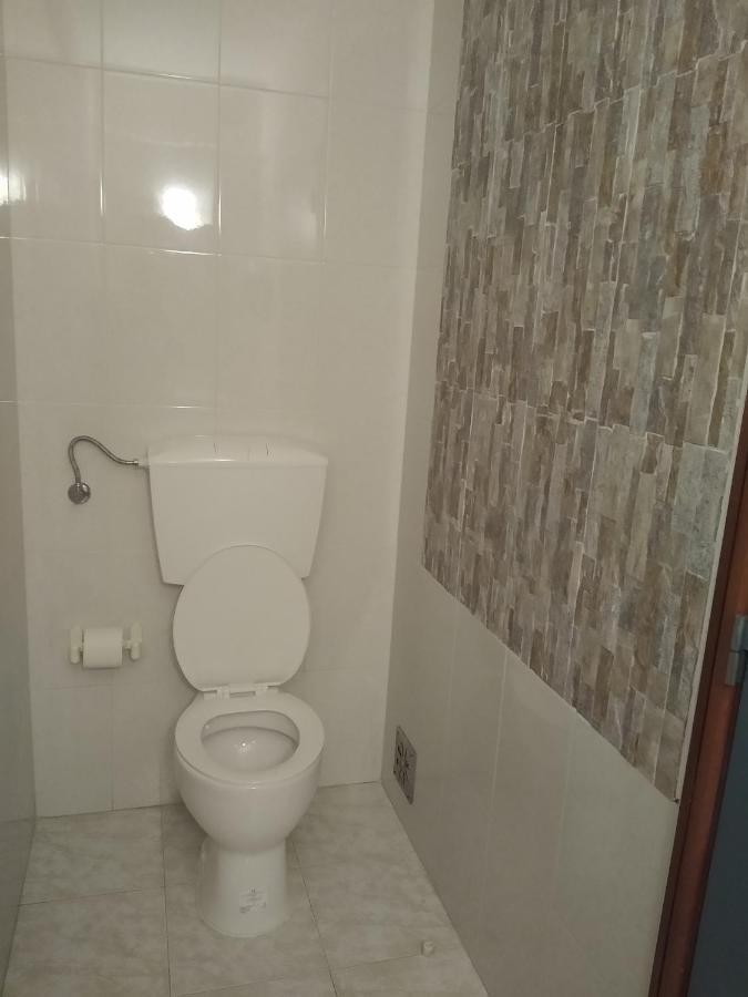 Melaya Private Rooms 法鲁区 外观 照片